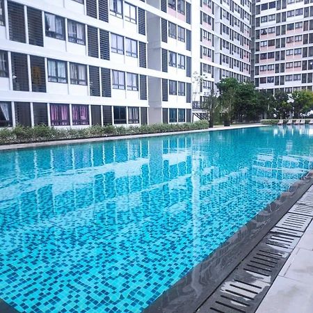 Happy Family Horizon Suite - Near Xiamen-Klia Netflix Kampong Melot Exterior foto