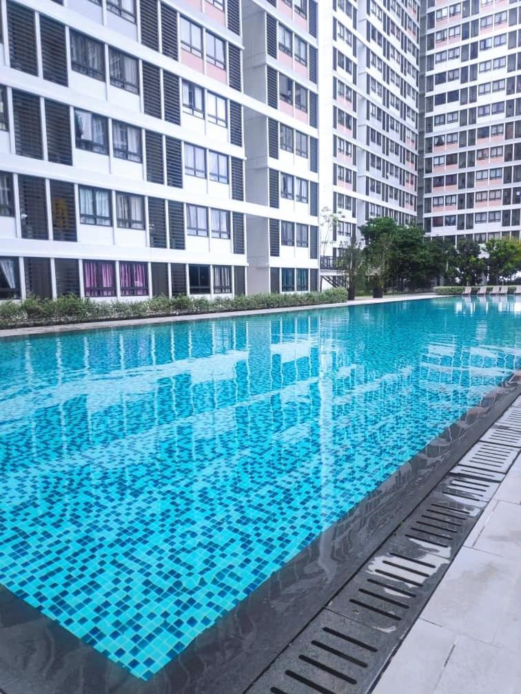 Happy Family Horizon Suite - Near Xiamen-Klia Netflix Kampong Melot Exterior foto